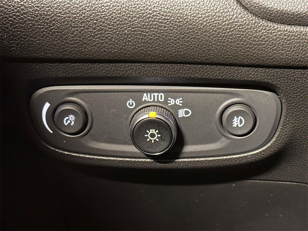 Used 2021 Buick Encore GX Select w/ Sport Touring Package image 22