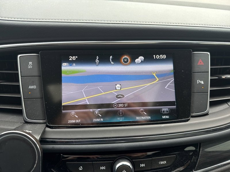 Used 2018 Buick Enclave Essence image 17