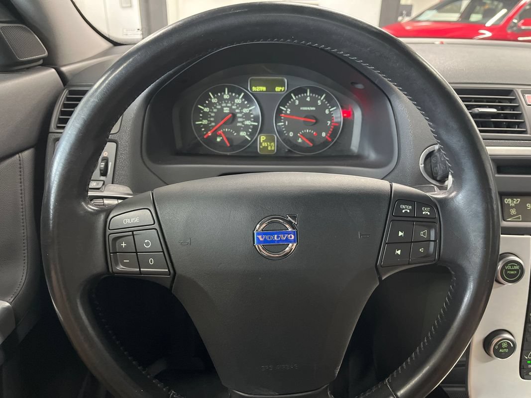 Used 2011 Volvo V50 T5 w/ Preferred Pkg FWD image 42