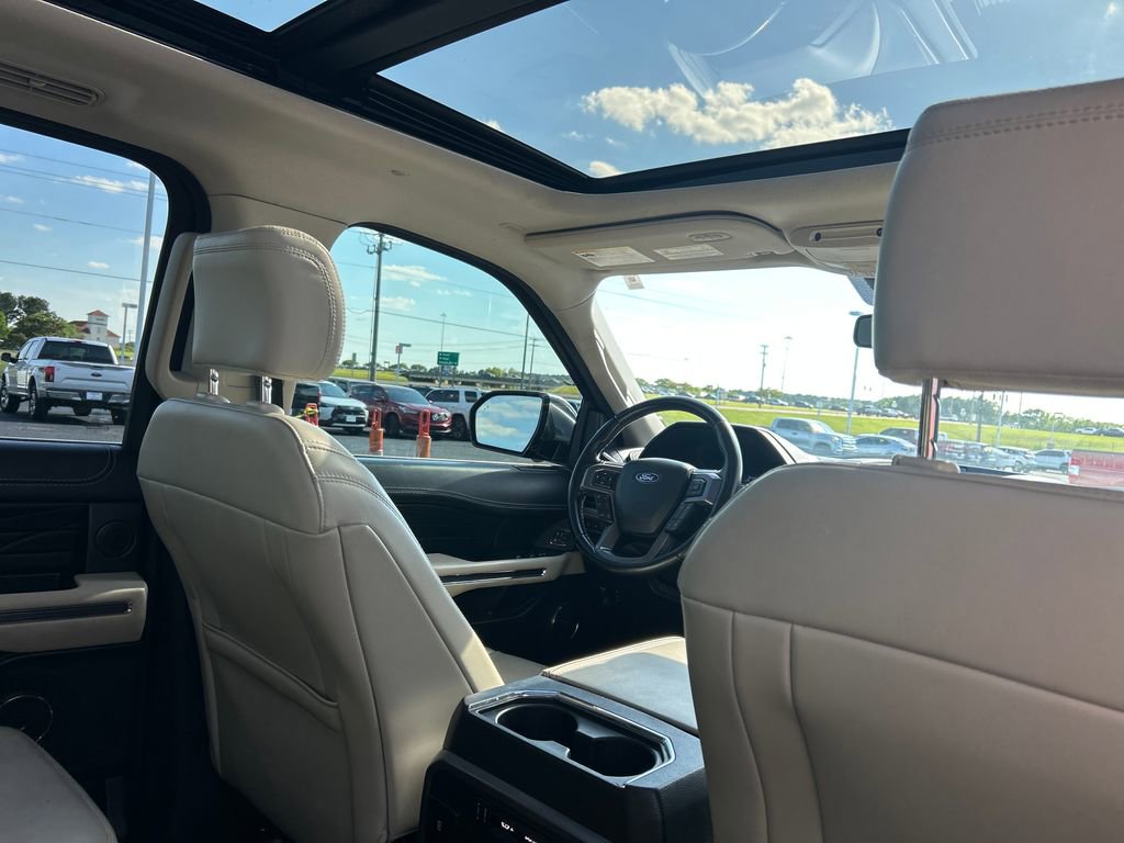 Used 2021 Ford Expedition Max Platinum AWD/4WD image 39