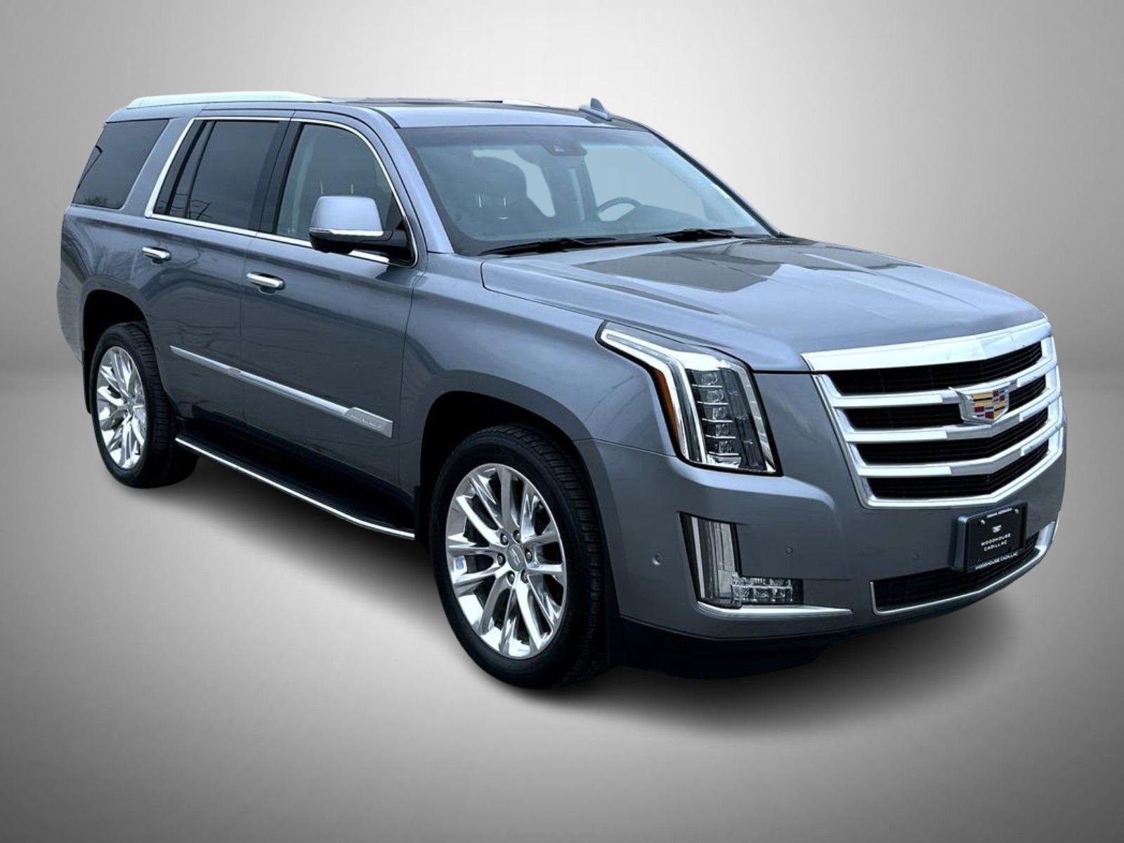 Used 2019 Cadillac Escalade Luxury image 3