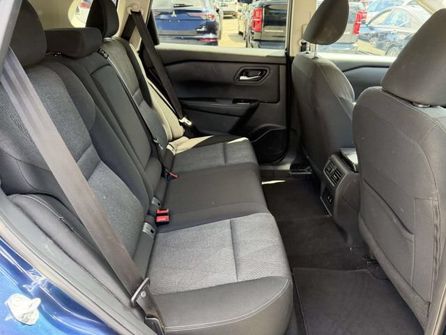 Used 2024 Nissan Rogue SV AWD/4WD image 13