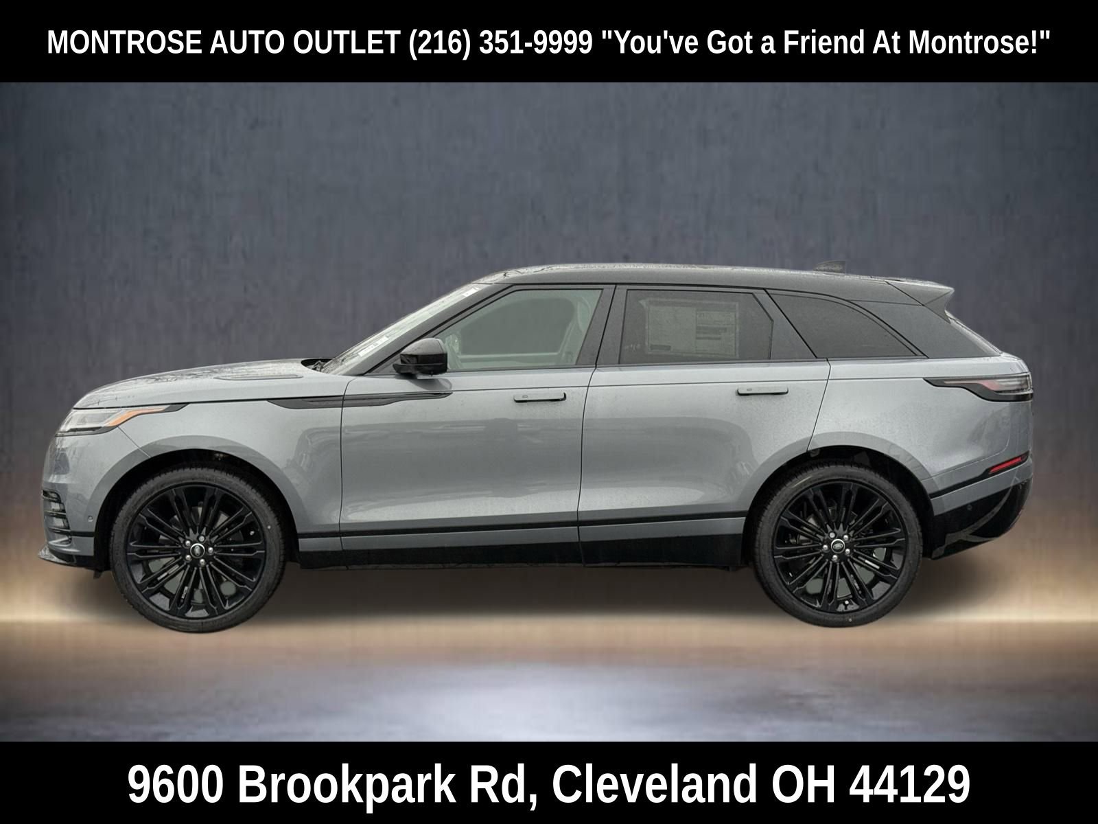 New 2026 Land Rover Range Rover Velar Dynamic SE image 2