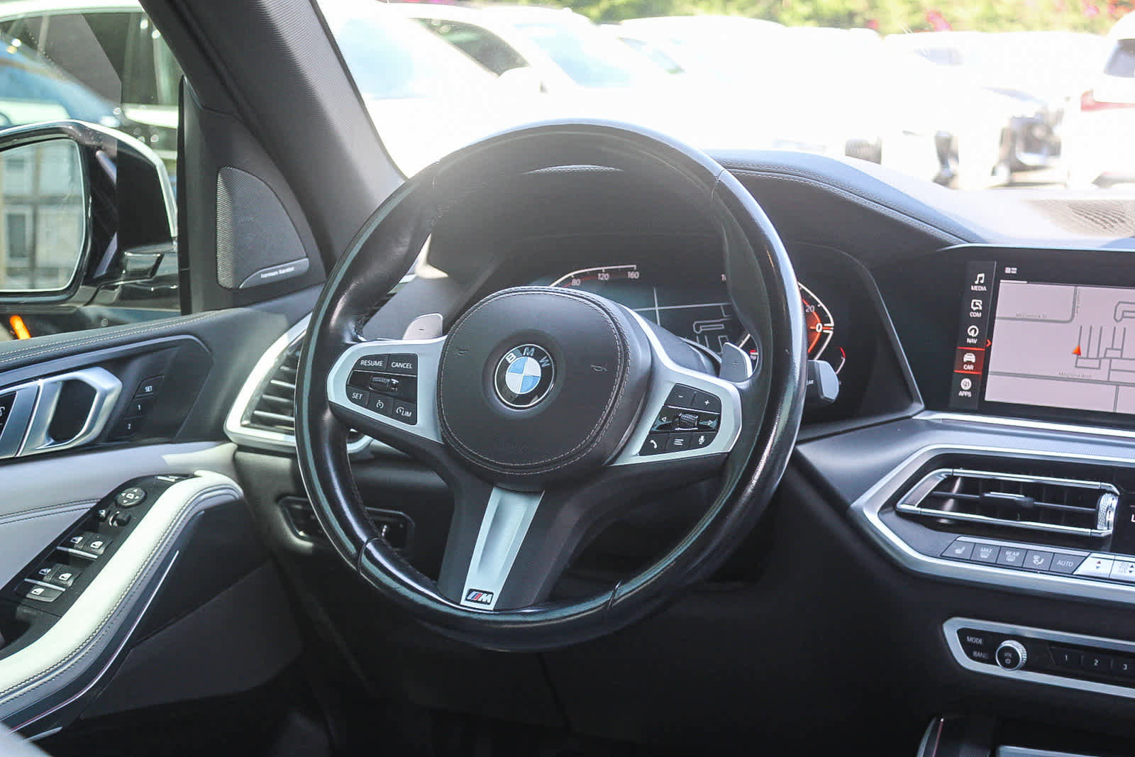 Used 2023 BMW X5 xDrive40i w/ M Sport Package image 15