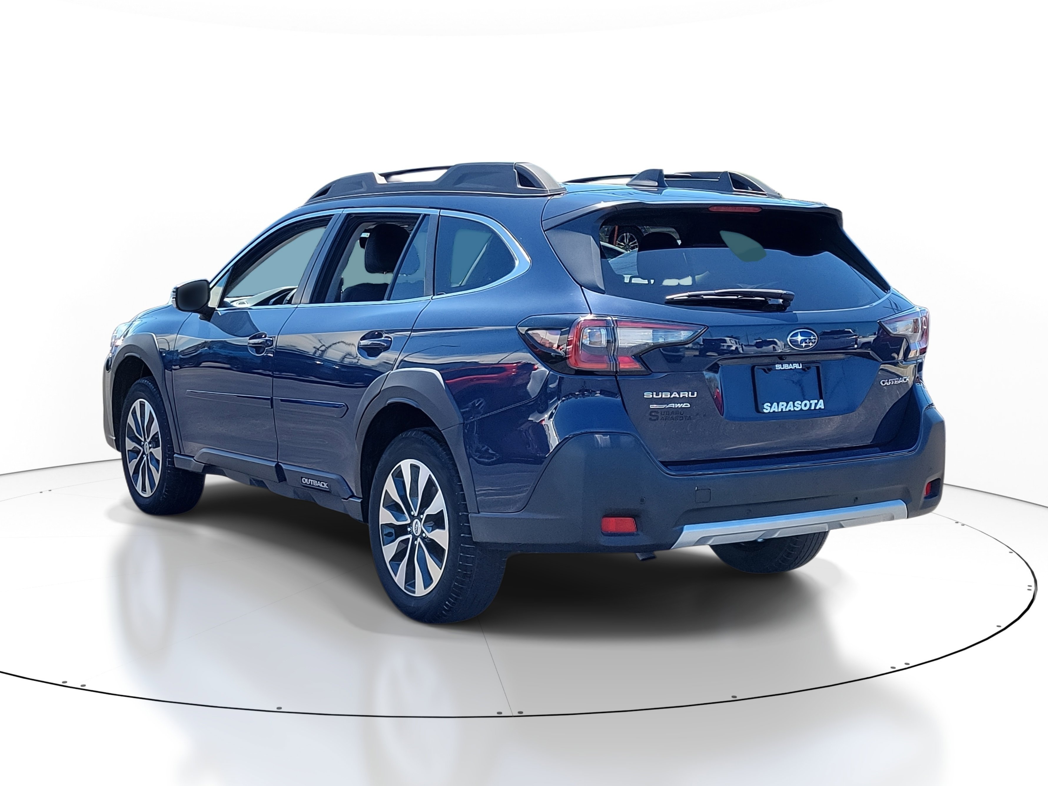 Certified 2023 Subaru Outback Limited AWD/4WD image 4