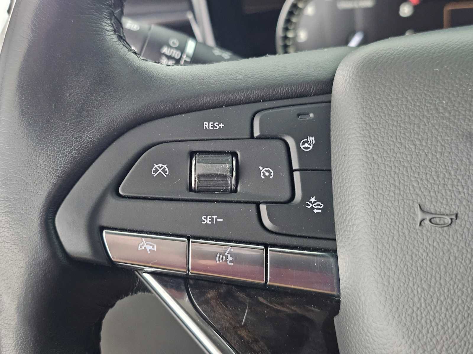 Used 2020 Cadillac XT6 Premium Luxury FWD image 30