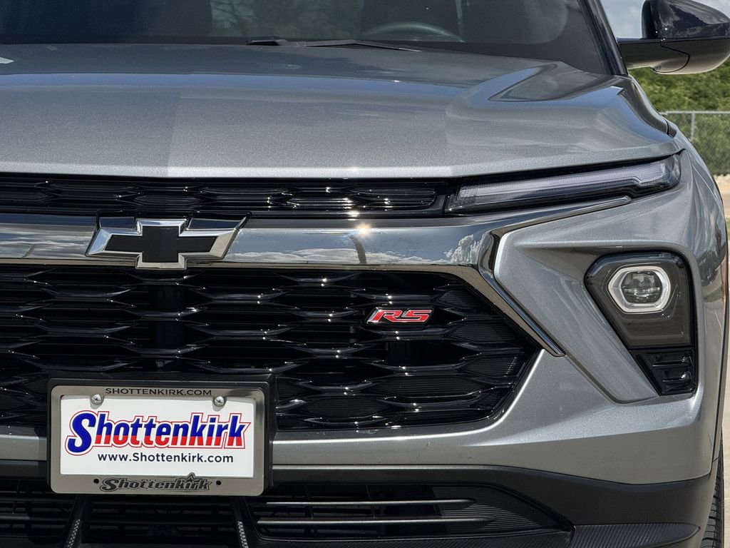 Used 2026 Chevrolet TrailBlazer RS w/ Convenience Package FWD image 8