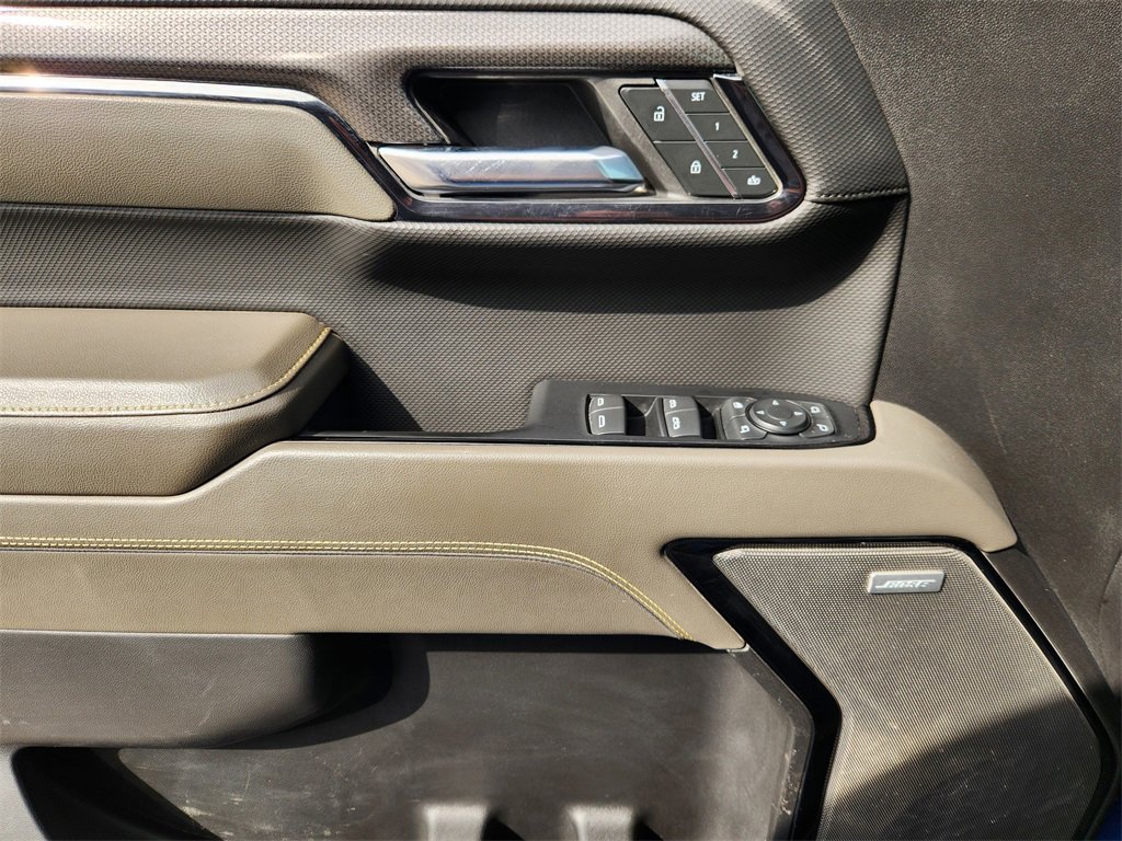 Used 2024 Chevrolet Silverado 1500 ZR2 w/ Technology Package image 23