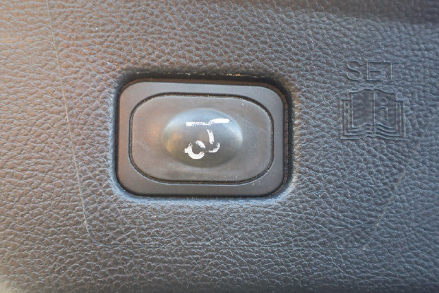 Used 2017 Ford Edge SEL w/ Equipment Group 201A AWD/4WD image 34