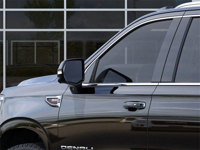 New 2026 GMC Yukon XL Denali w/ Denali Reserve Package image 12