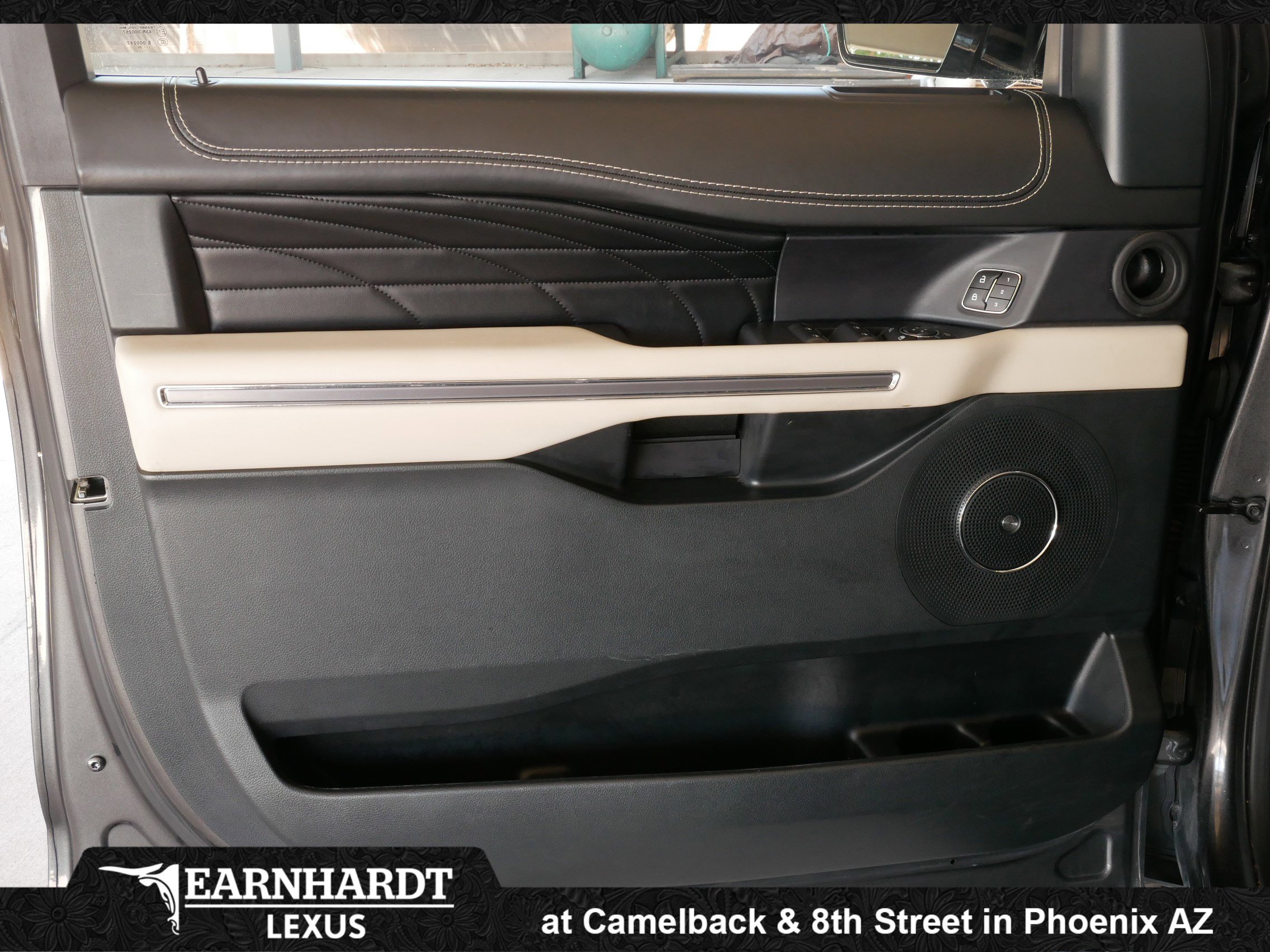 Used 2020 Ford Expedition Platinum AWD/4WD image 6