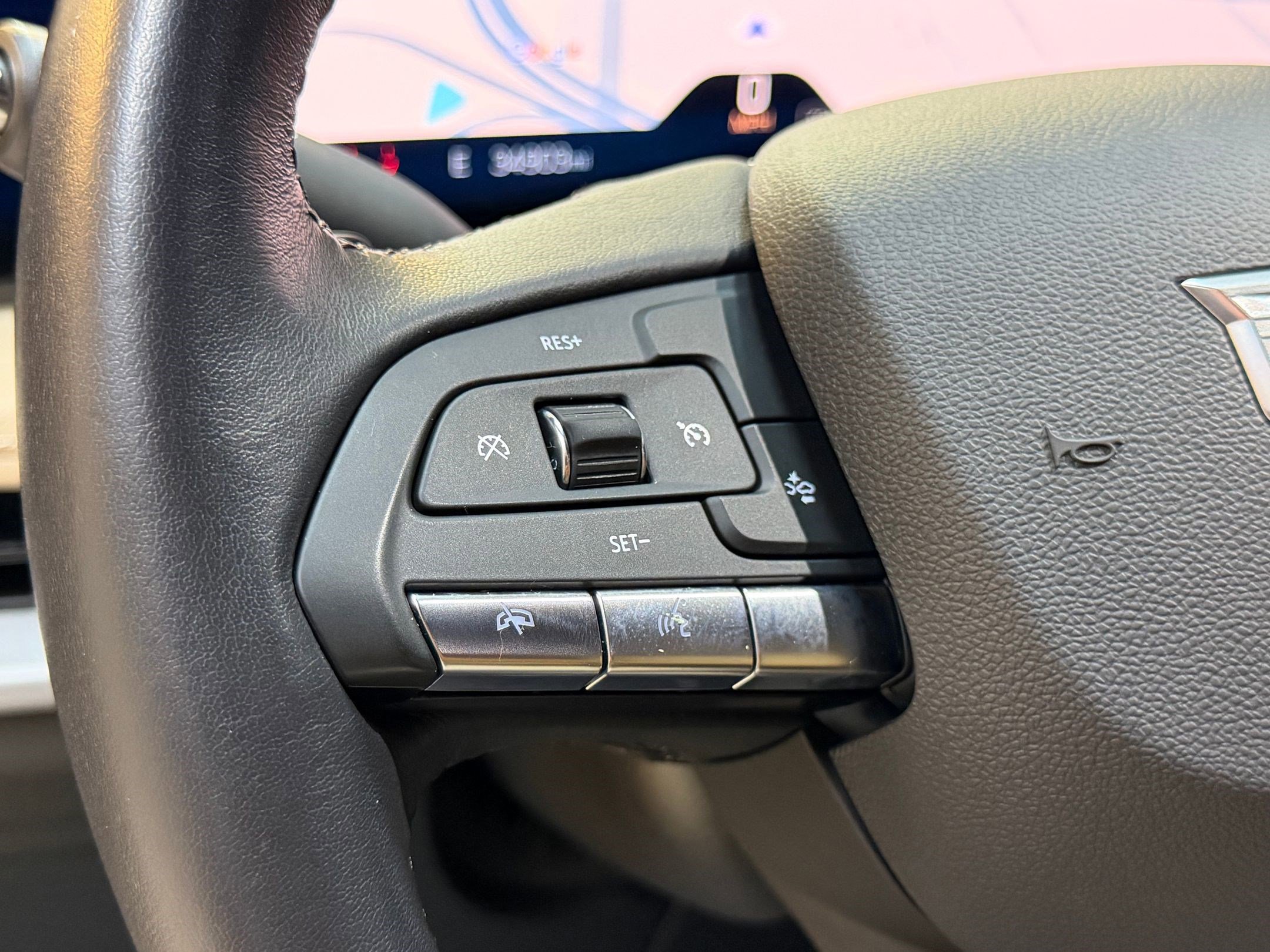 Certified 2024 Cadillac XT4 Premium Luxury image 15