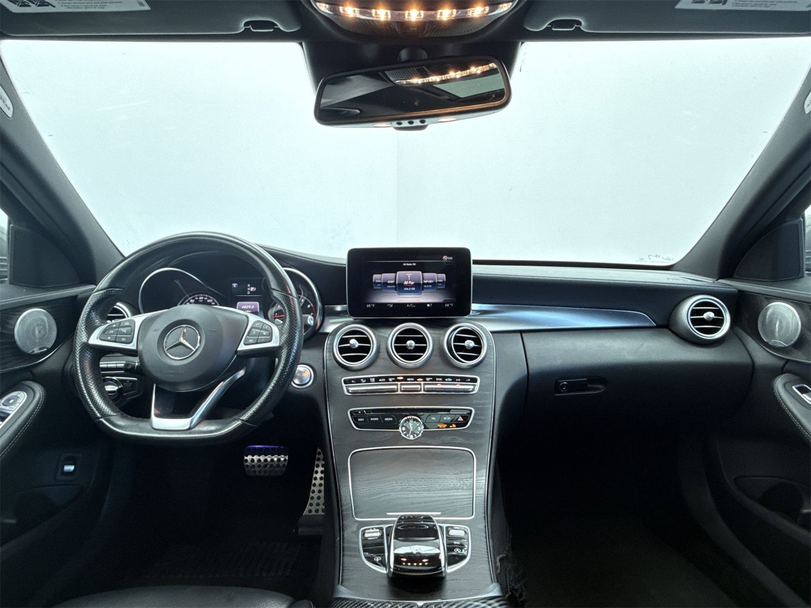 Used 2015 Mercedes-Benz C 400 4MATIC w/ Multimedia Package image 18