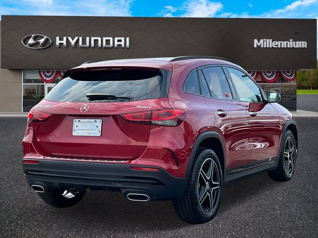 Used 2021 Mercedes-Benz GLA 250 4MATIC w/ AMG Line Exterior image 5