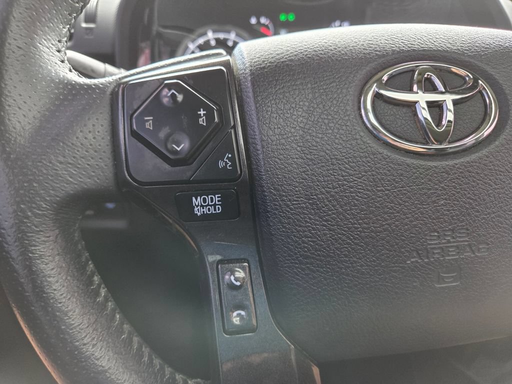 Used 2022 Toyota 4Runner TRD Pro AWD/4WD image 13