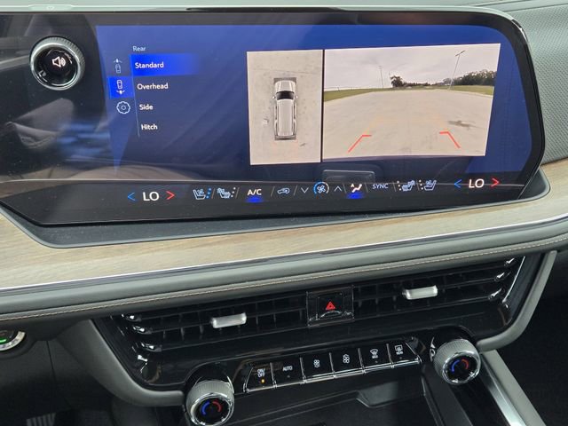 New 2025 Chevrolet Suburban High Country w/ Sun And Tow Package AWD/4WD image 13
