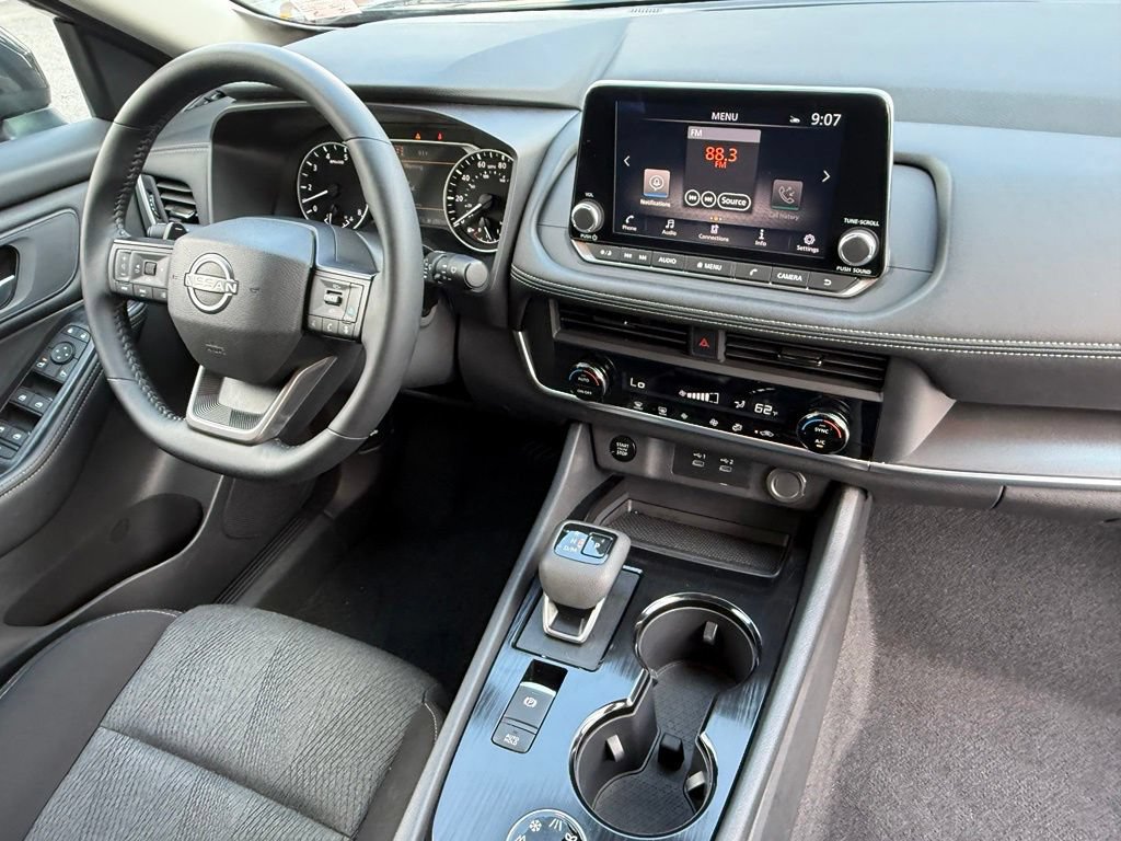 Used 2026 Nissan Rogue SV AWD/4WD image 19