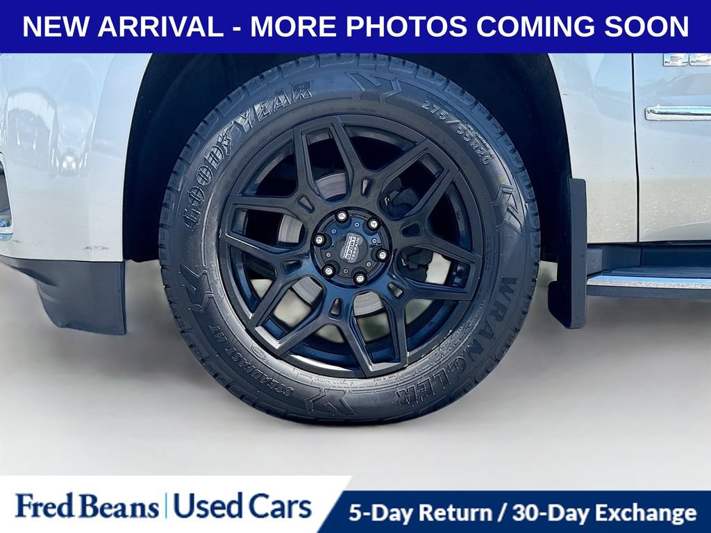 Used 2015 GMC Yukon Denali w/ Touring Package AWD/4WD image 11