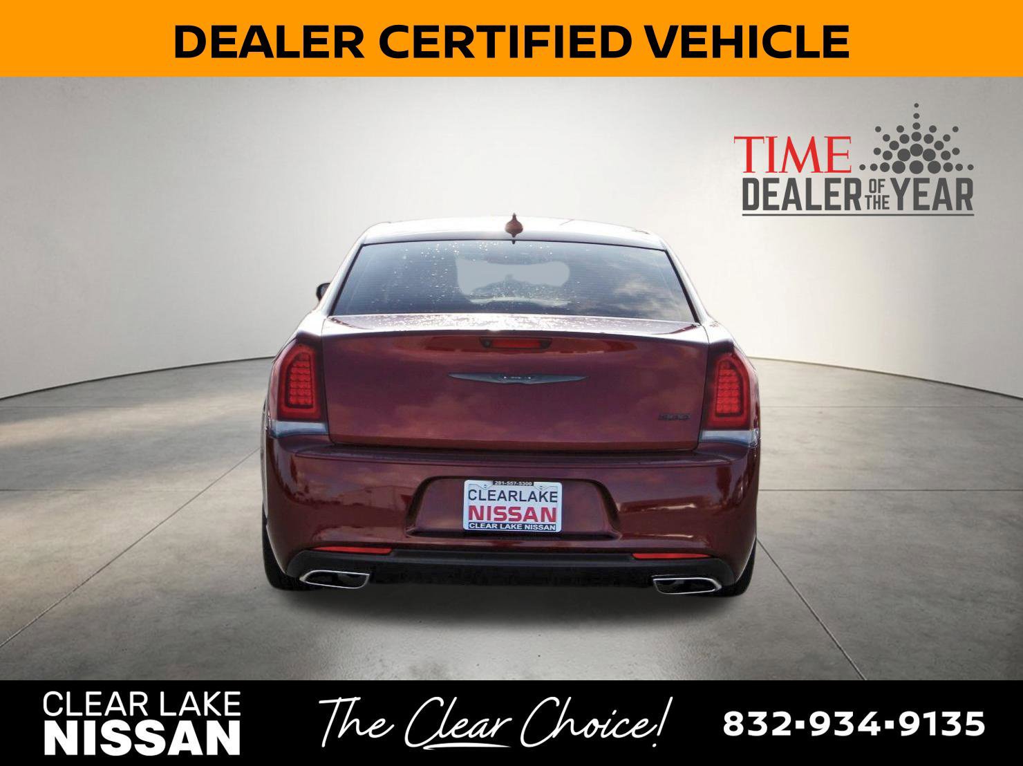 Used 2022 Chrysler 300 Touring w/ Sport Appearance Package RWD image 7