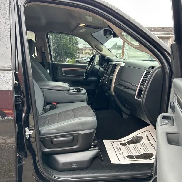Used 2018 RAM 1500 Big Horn AWD/4WD image 11