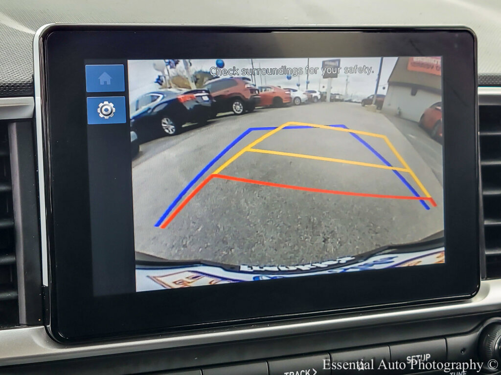 Used 2024 Hyundai Venue SEL image 21