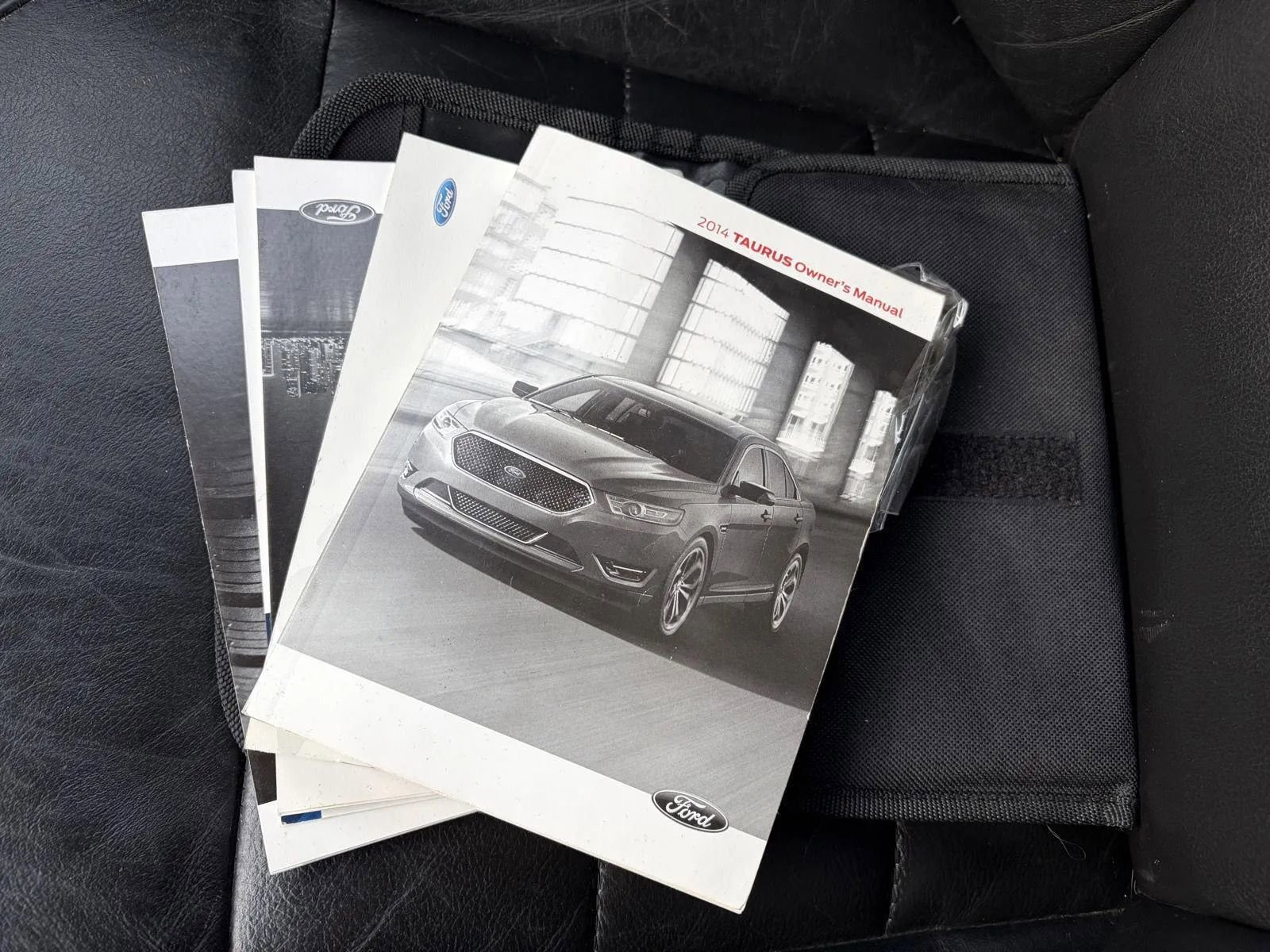 Used 2014 Ford Taurus SEL w/ Equipment Group 201A FWD image 24