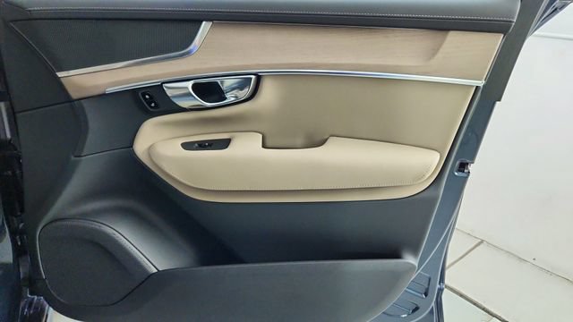 New 2026 Volvo XC90 B5 Core w/ Protection Package Premier AWD/4WD image 38