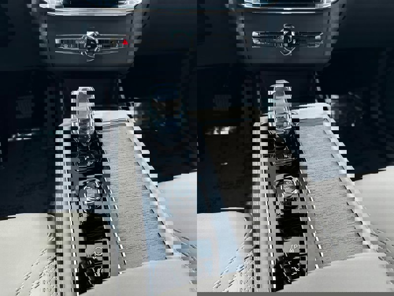 New 2025 Volvo XC90 T8 Plus w/ Protection Package Premier image 14