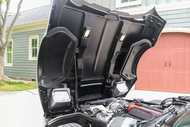 Used 1996 Chevrolet Corvette Convertible RWD image 32
