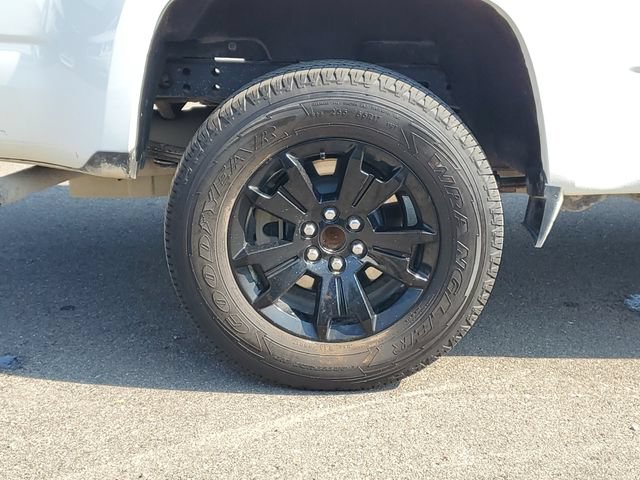 Used 2022 Chevrolet Colorado LT w/ Fleet Safety Package RWD image 5