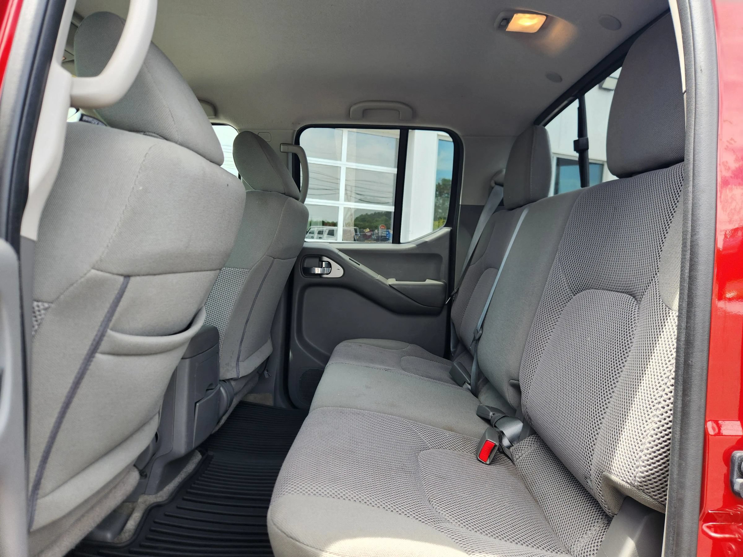 Used 2018 Nissan Frontier SV w/ Value Truck Package AWD/4WD image 37