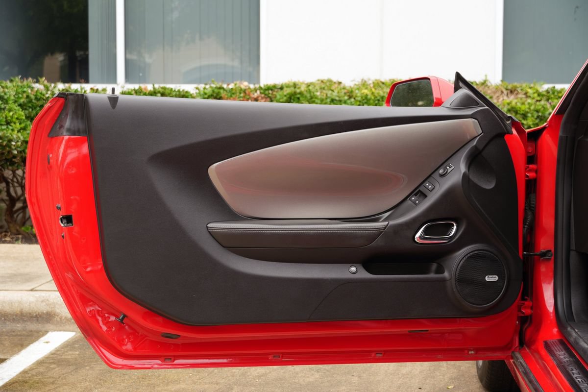 Used 2015 Chevrolet Camaro SS w/ RS Package RWD image 37