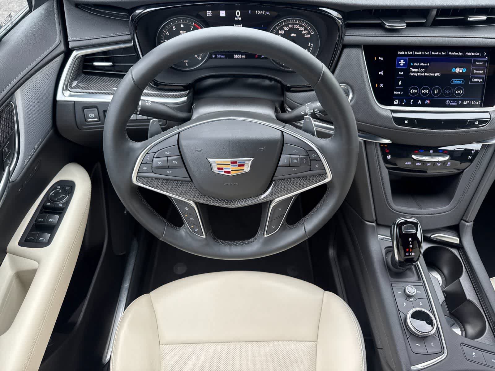 Used 2025 Cadillac XT5 Sportv w/ Technology Package AWD/4WD image 14
