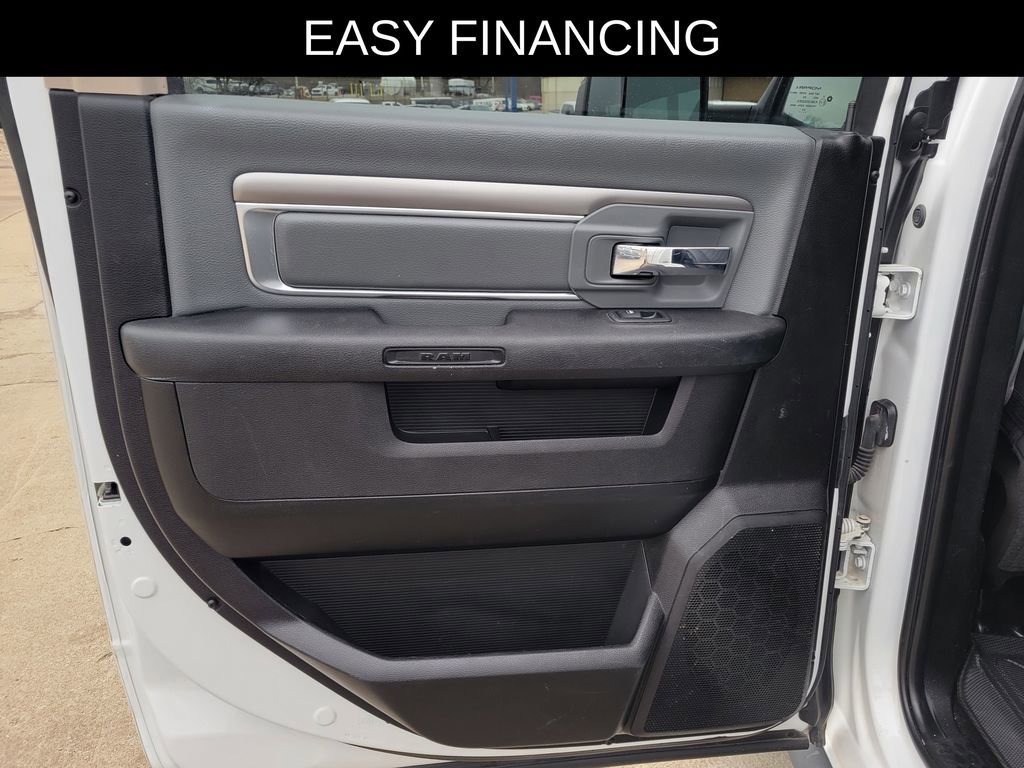 Used 2021 RAM 1500 Classic SLT image 11