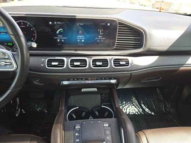 Used 2021 Mercedes-Benz GLS 450 4MATIC image 15