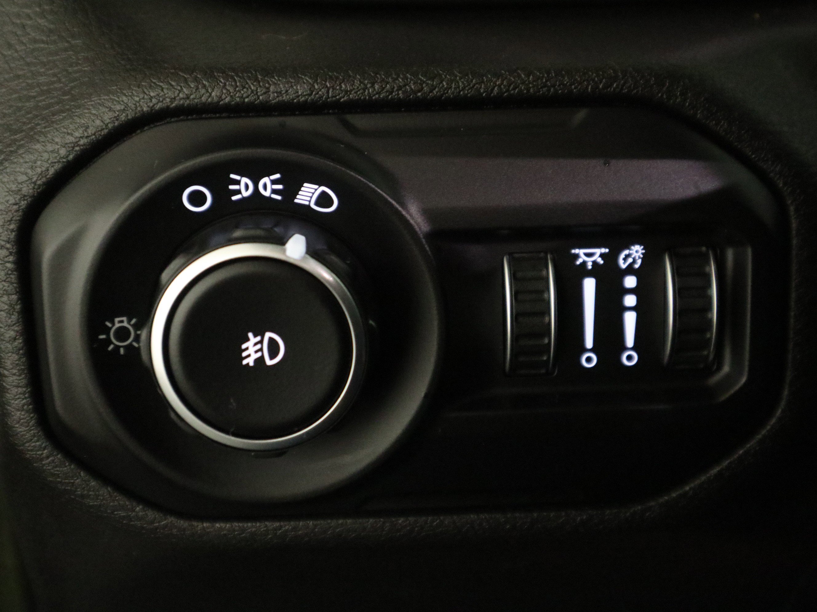 Used 2021 Jeep Wrangler Unlimited Sport image 33