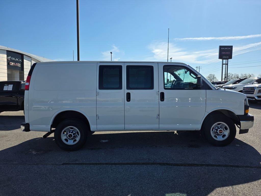 Used 2023 GMC Savana 2500 w/ Driver Convenience Package RWD image 9
