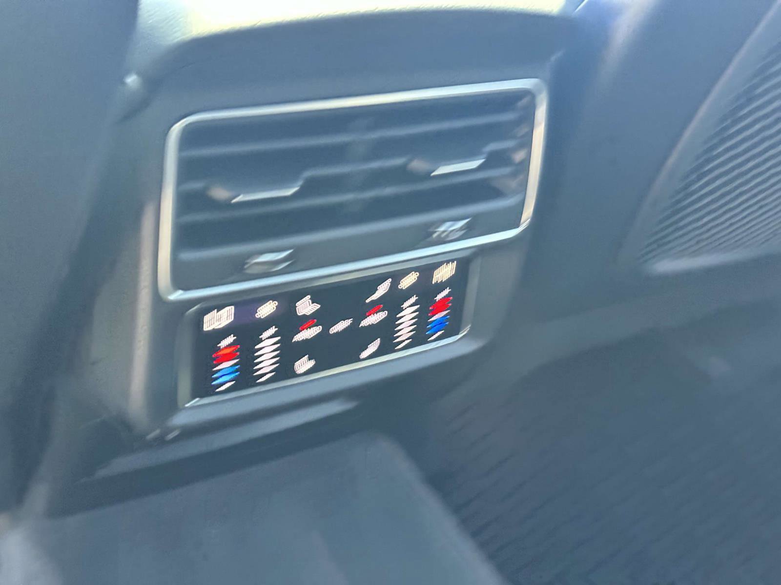 Used 2019 Audi Q8 Premium Plus w/ Premium Plus image 21