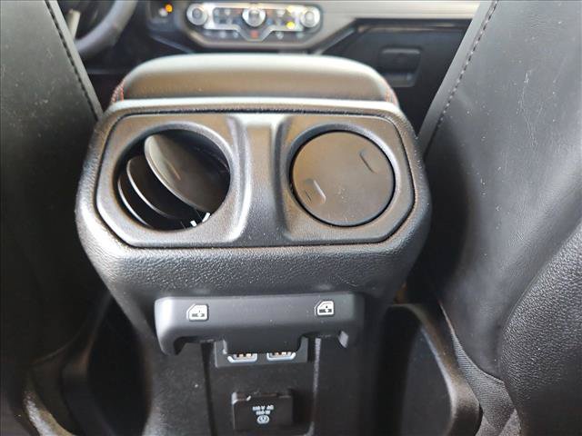 Used 2025 Jeep Wrangler Unlimited Rubicon AWD/4WD image 15