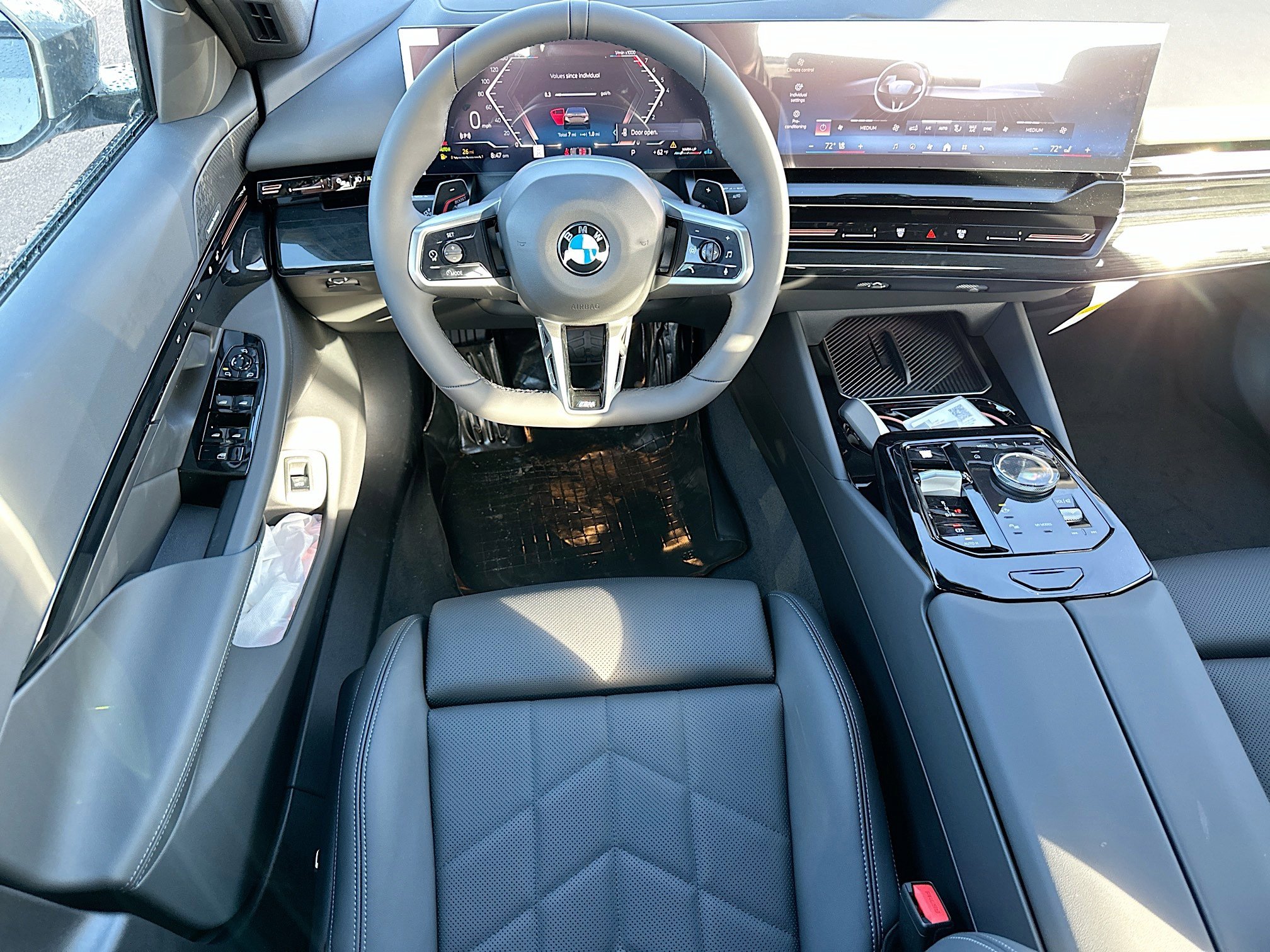 New 2026 BMW 530i w/ M Sport Package RWD image 17