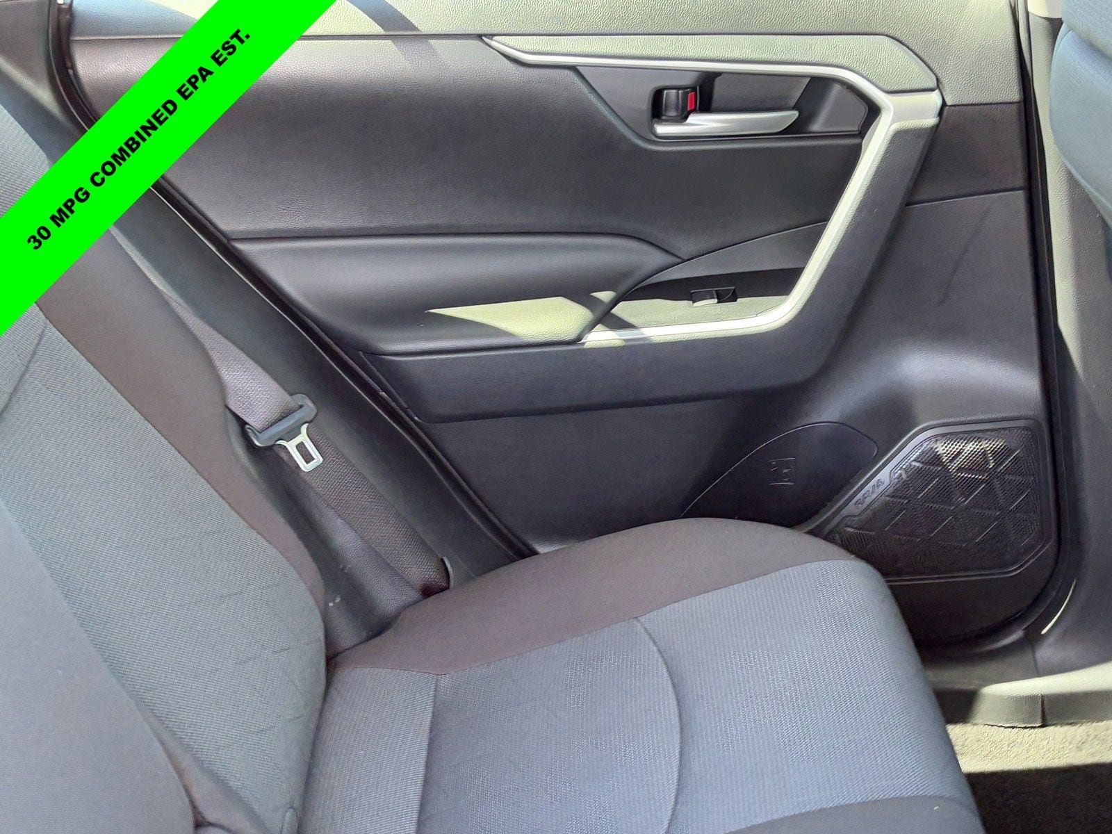 Used 2025 Toyota RAV4 XLE w/ Weather Package AWD/4WD image 11