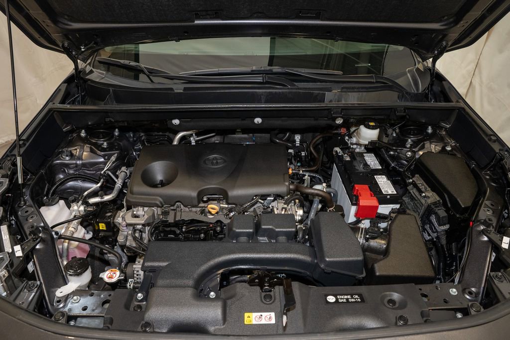 Used 2025 Toyota RAV4 XLE w/ Convenience Package image 19