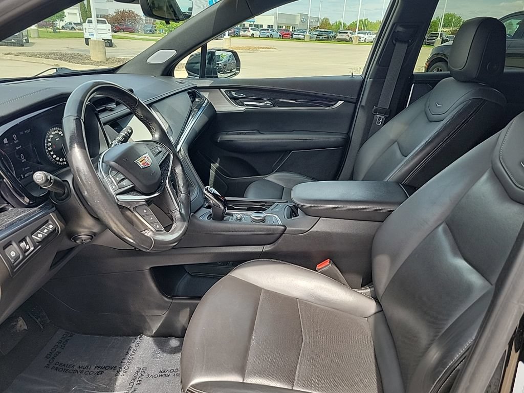 Used 2022 Cadillac XT5 Premium Luxury w/ Technology Package AWD/4WD image 21
