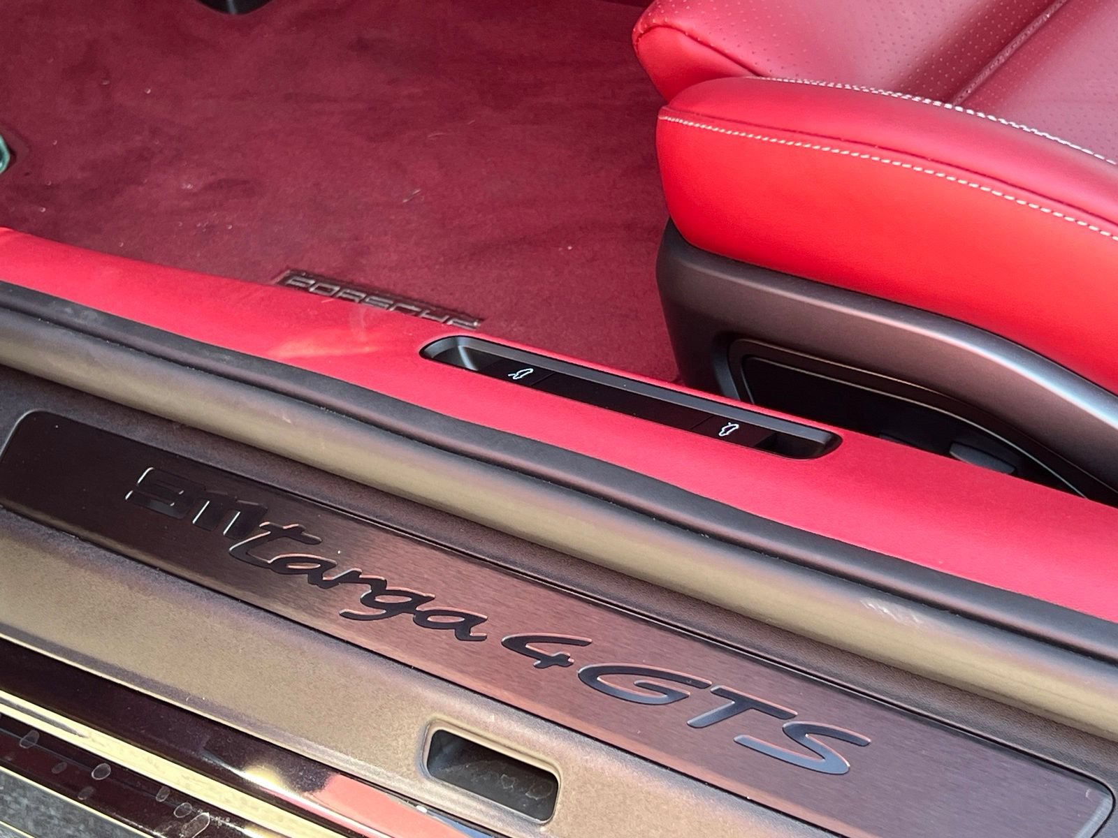 Certified 2026 Porsche 911 Targa 4 GTS AWD/4WD image 34