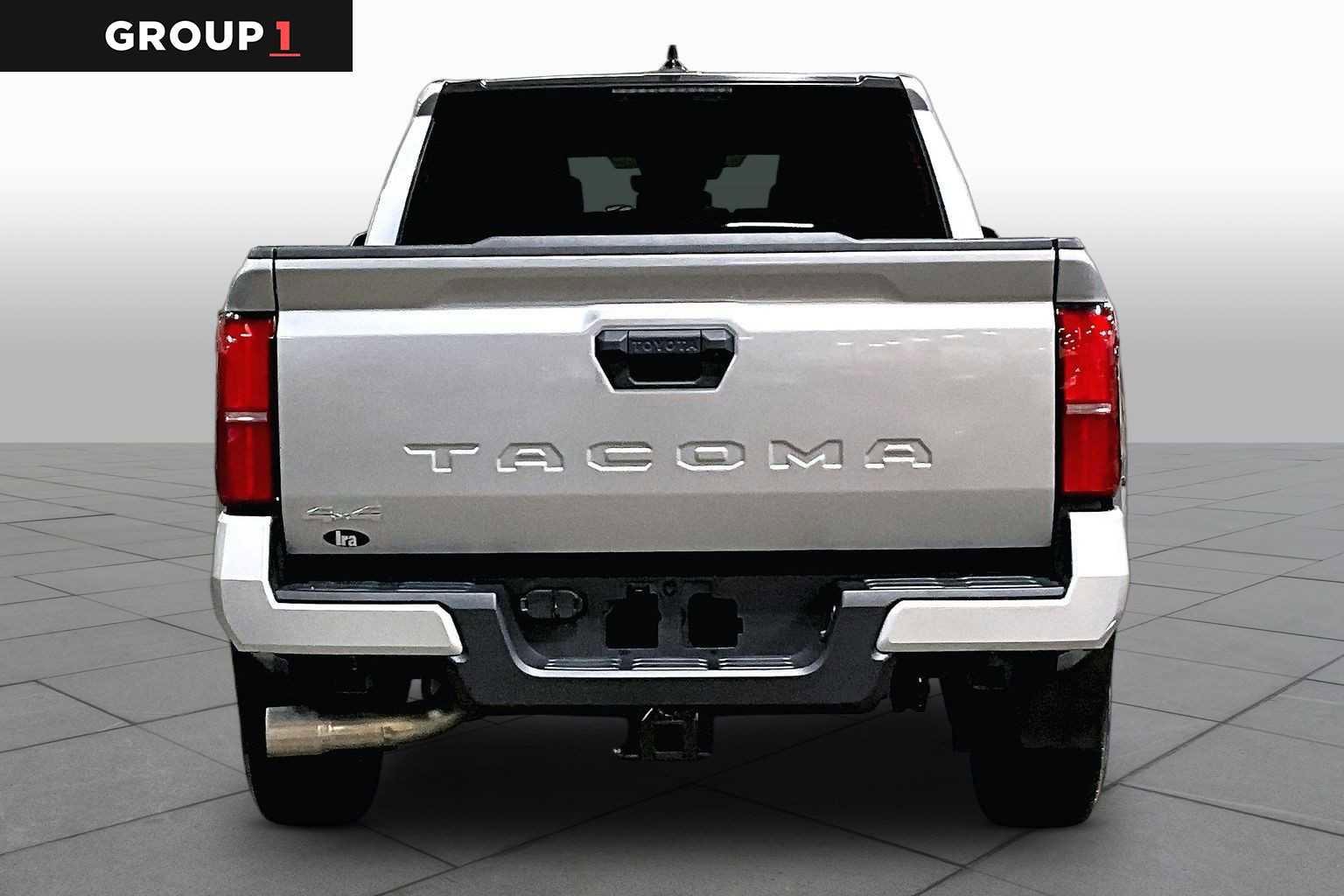 Used 2024 Toyota Tacoma SR5 AWD/4WD image 5