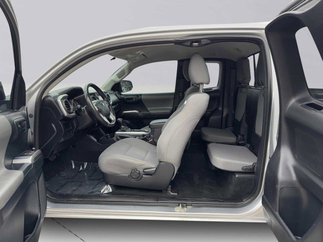 Used 2017 Toyota Tacoma SR5 image 35