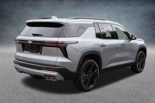 New 2026 Chevrolet Traverse LT FWD image 3