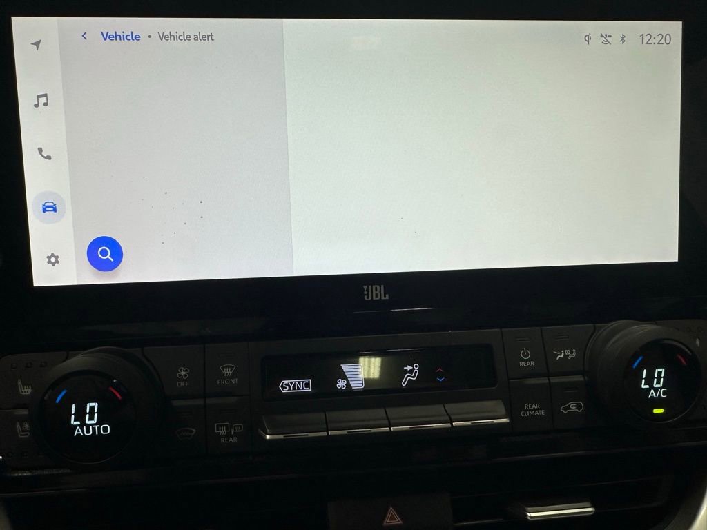 Used 2025 Toyota Grand Highlander AWD image 32