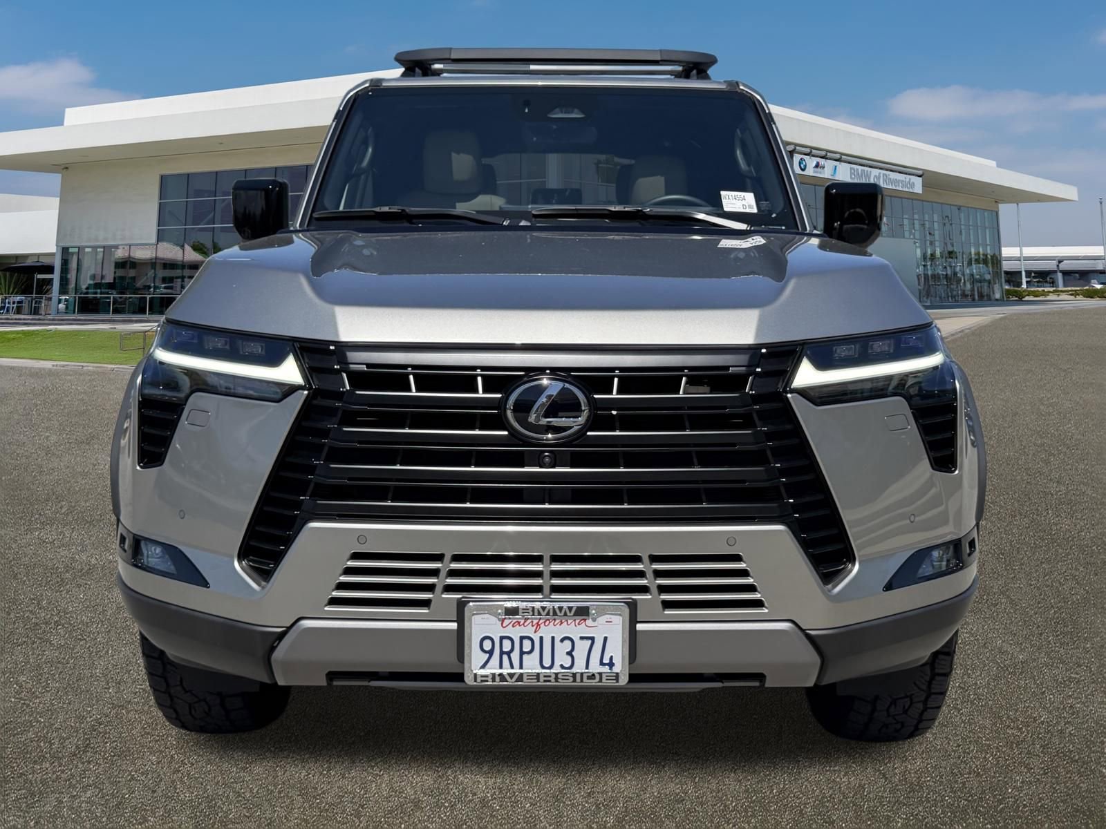 Used 2024 Lexus GX 550 AWD/4WD image 3