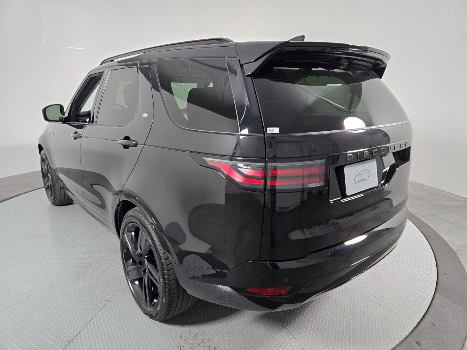 New 2026 Land Rover Discovery Dynamic SE AWD/4WD image 17
